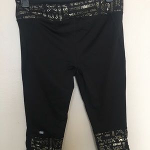 Victoria secret yoga pants/Capri